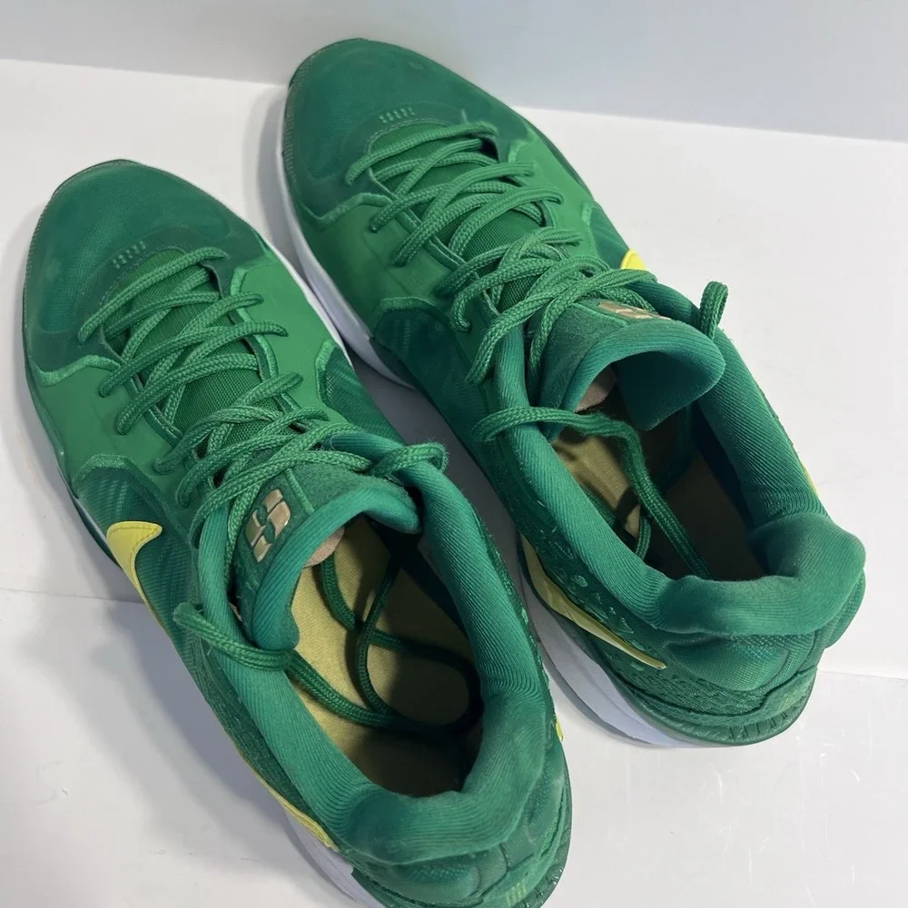 Nike Sabrina 2 Oregon Ducks HQ4344-300 M 13 W 14.5 Green Yellow Basketball Shoes